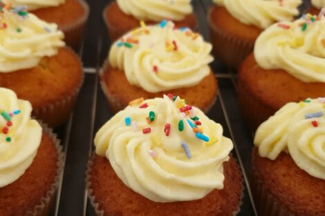 vanilla_jam_cupcakes_picture
