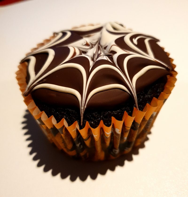 Spiderweb chocolate and banana cupcakes